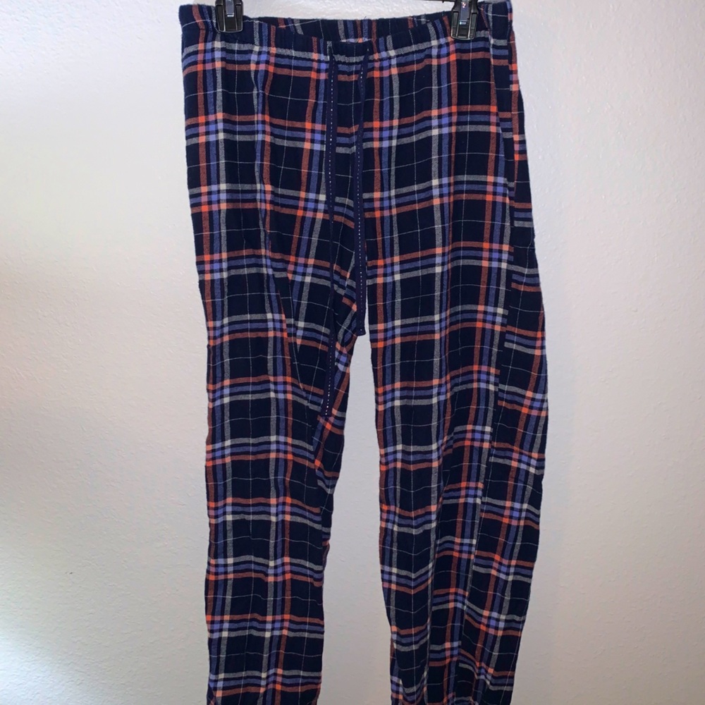 Kohl’s Navy blue plaid pajama pants